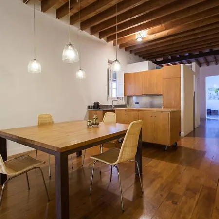 Apartament Loft Poeta Quintana